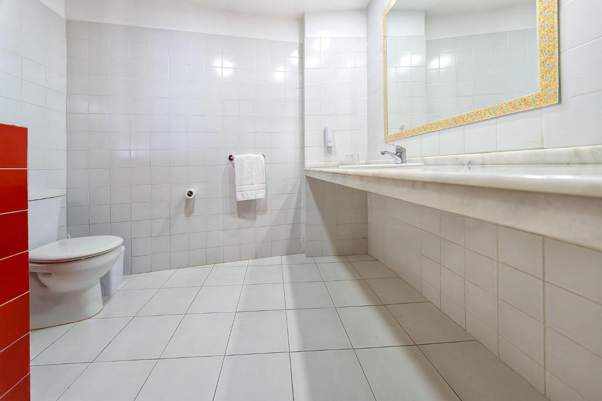 Premium One Bedroom Apartment with Balcony,1691988331:JPEG